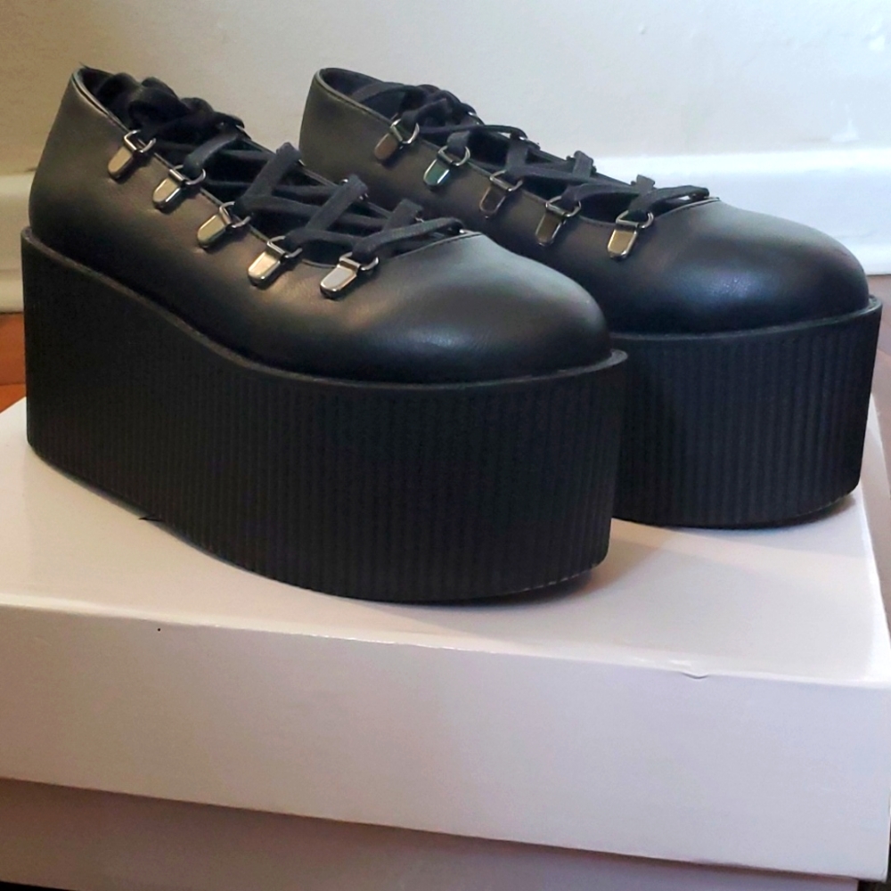 Black Chaos Ballerina Platform